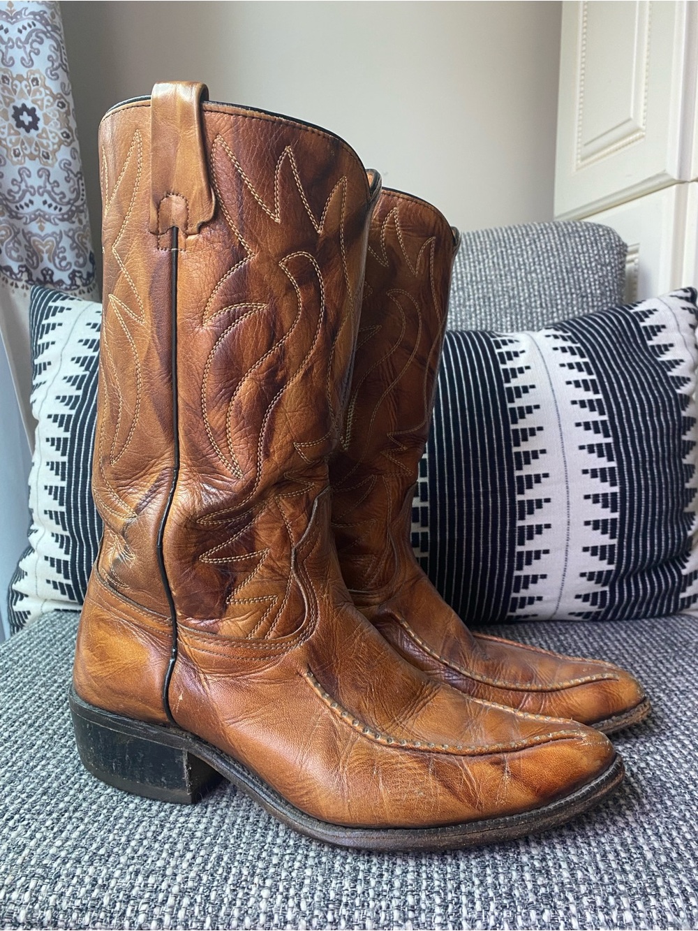 Vintage Acme MADE IN USA Cowboy Boots